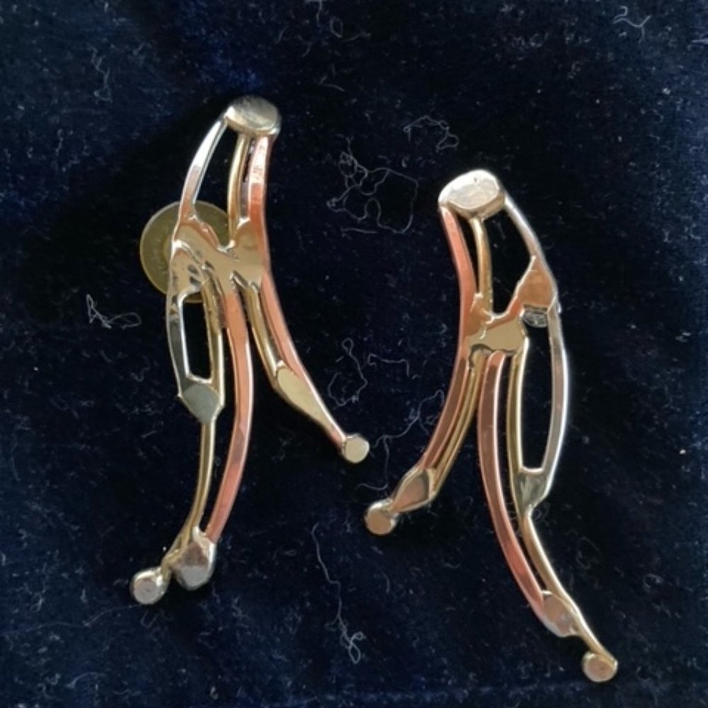 Copper, Silver and Gold color material.